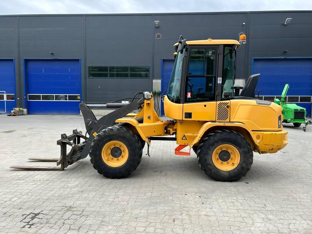 Volvo L 30 G Колесни товарачи
