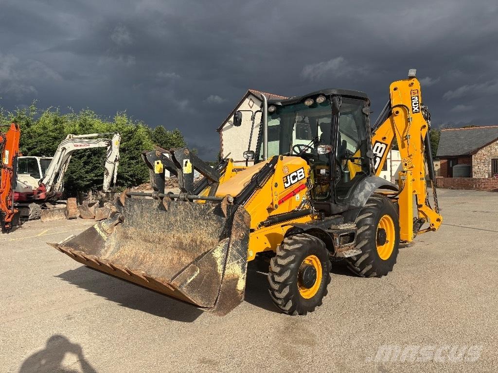JCB 3CX Товарач със заден ексватор