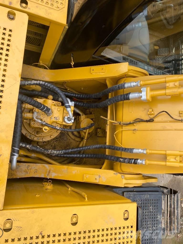 CAT 330 D Верижен екскаватор