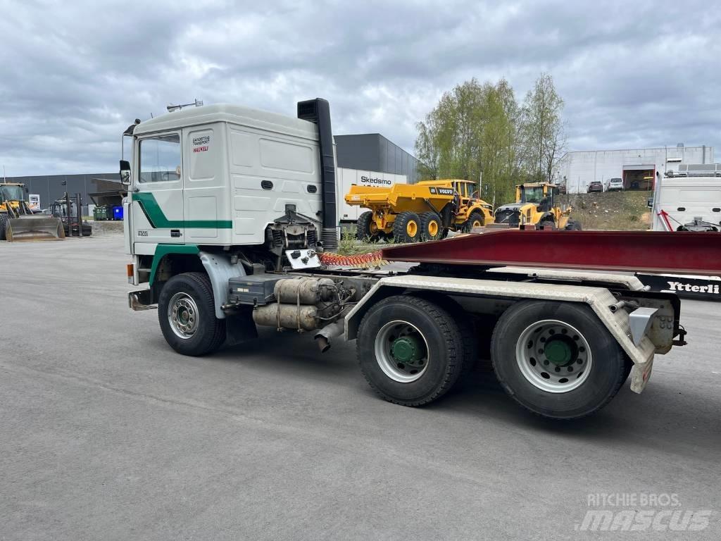 Volvo F 12    Lav km Влекачи