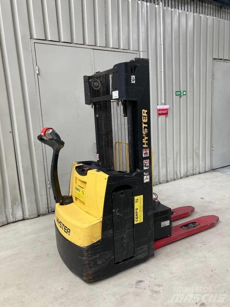Hyster S 1.2 Колички високоповдигачи с теглич