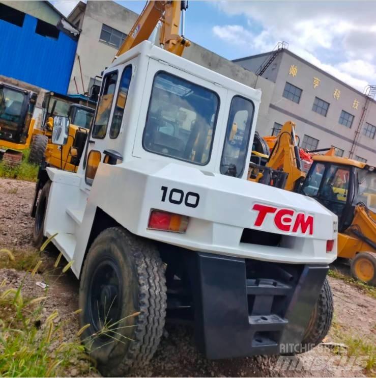 TCM FD 100 Дизелови камиони