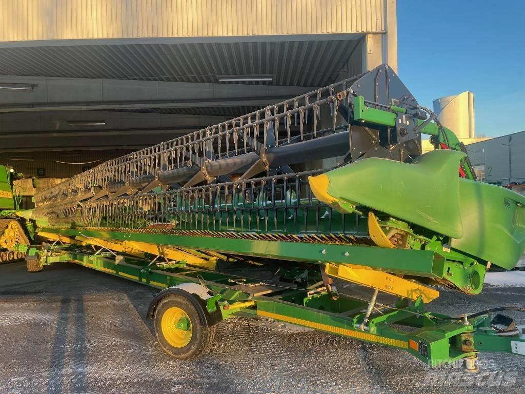 John Deere X9 1100 Комбайни