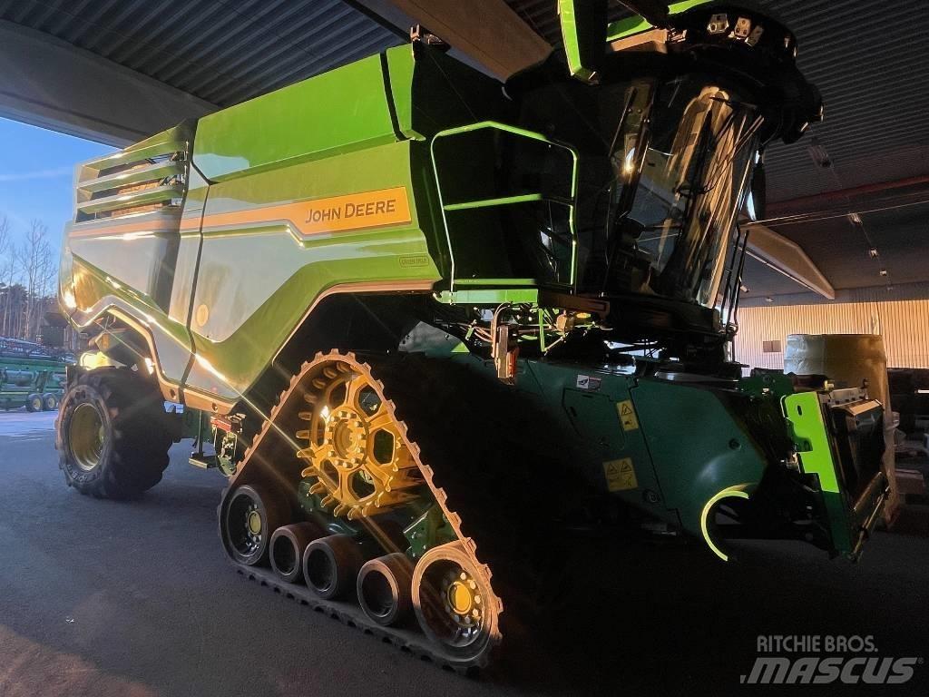 John Deere X9 1100 Комбайни