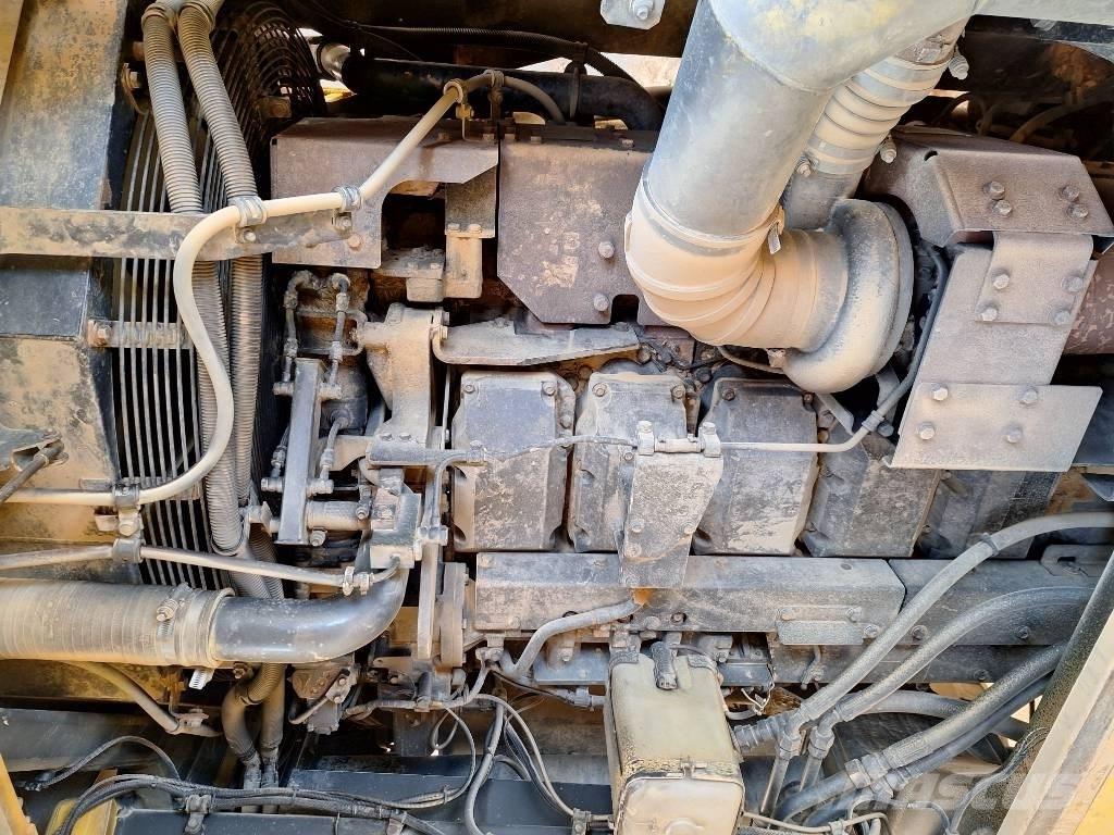 Komatsu HD605-7EO Твърди самосвали
