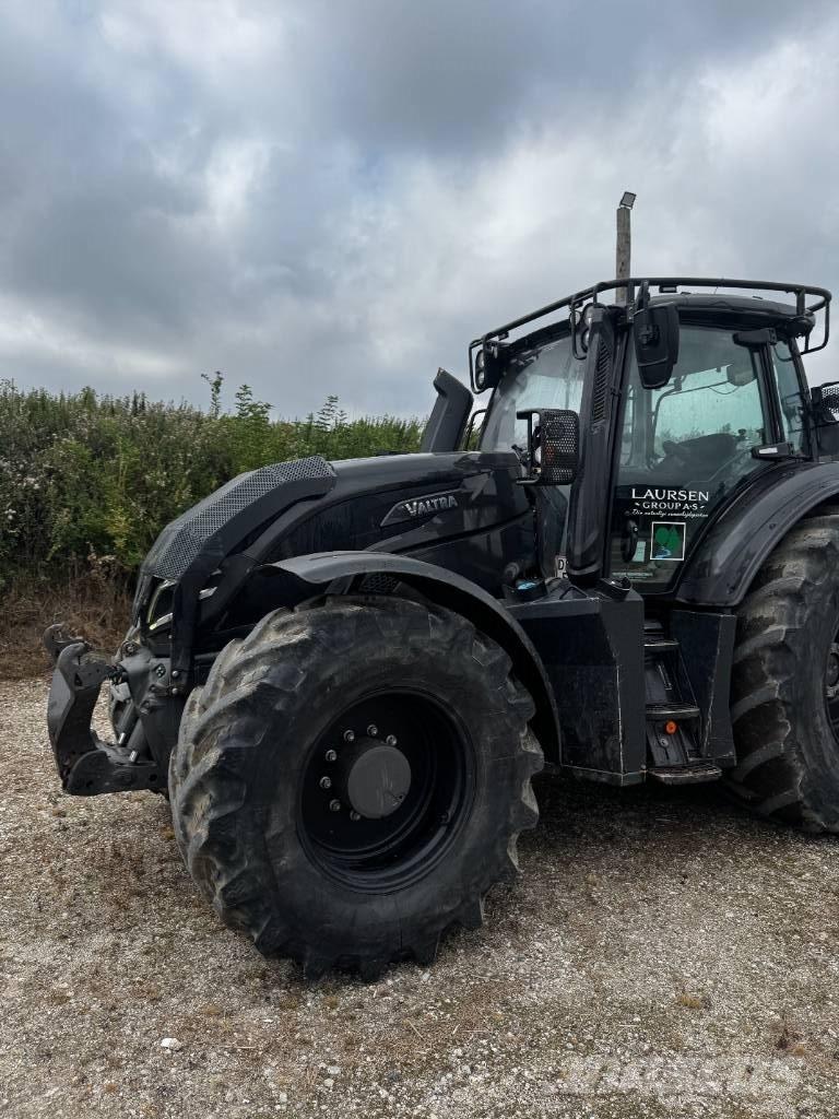 Valtra T 235 Direct Трактори