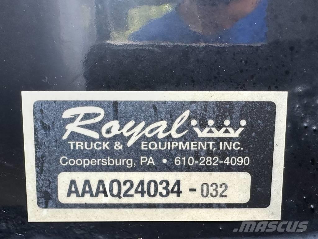 International 4300 Бордови