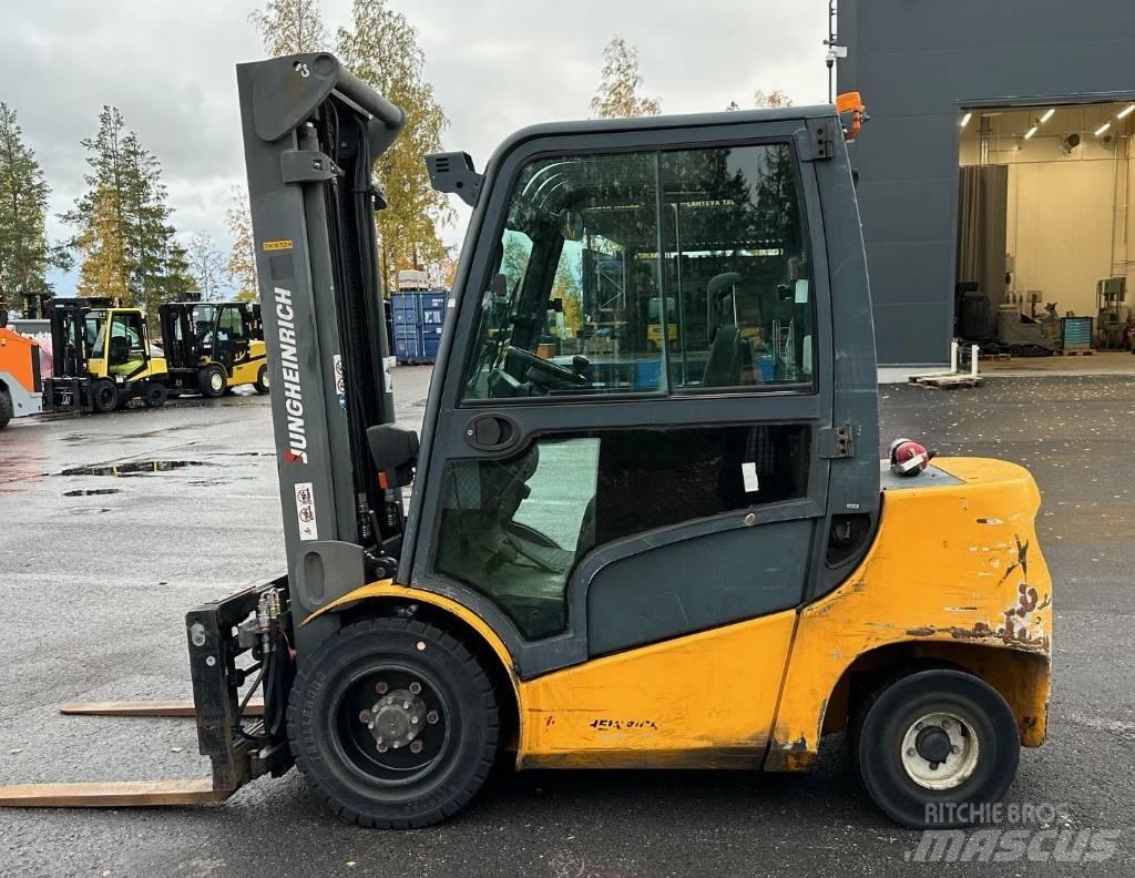 Jungheinrich DFG 430 Дизелови камиони