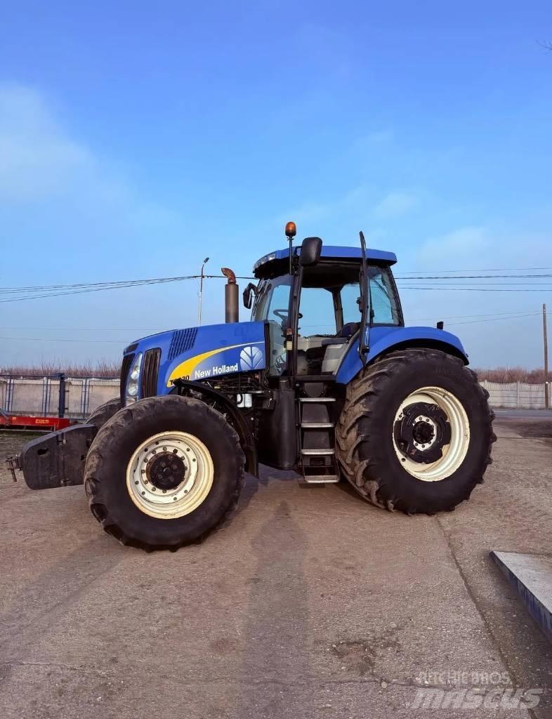 New Holland T 8030 Трактори