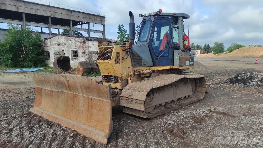 Komatsu D41P-6 Верижни булдозери
