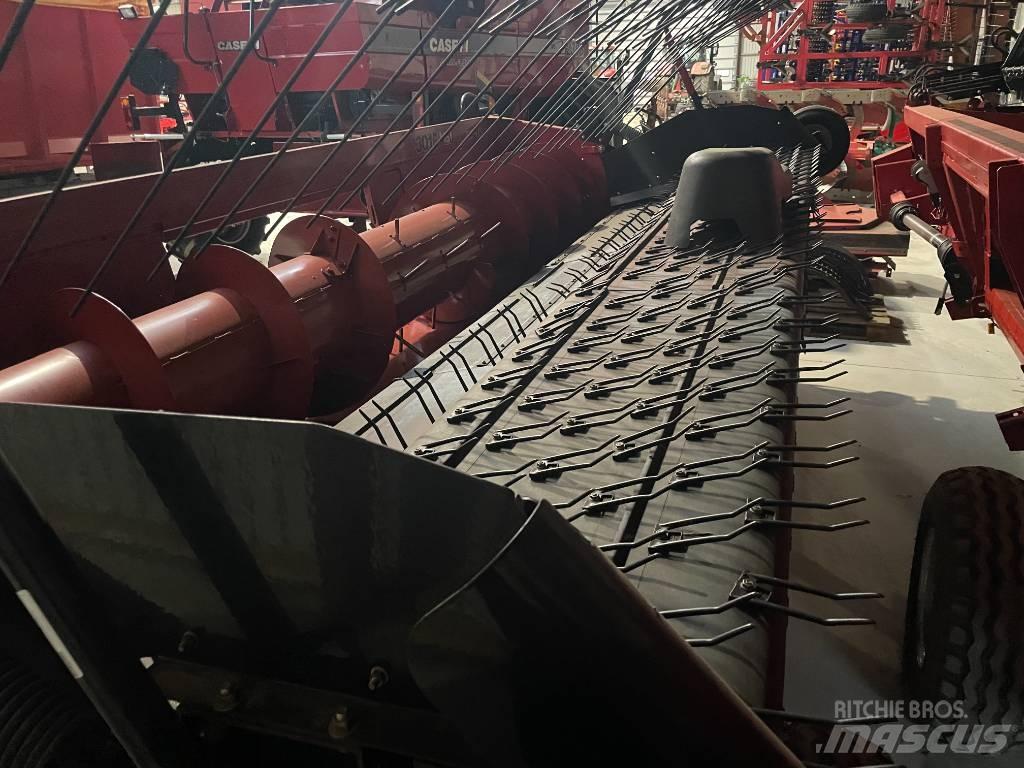 Case IH 3016 Глави за комбайн