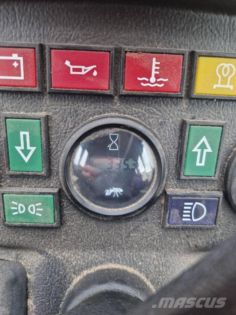 GiANT G 2500 HD Колесни товарачи