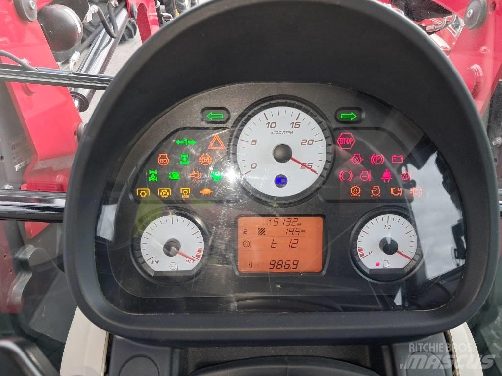 Massey Ferguson 4707 Трактори