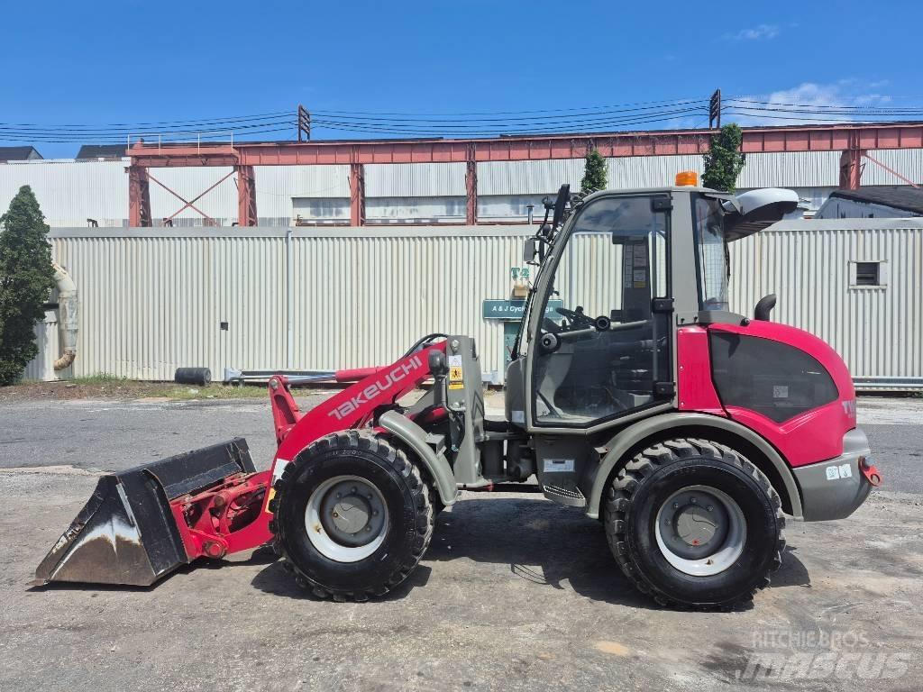 Takeuchi TW 60 Колесни товарачи