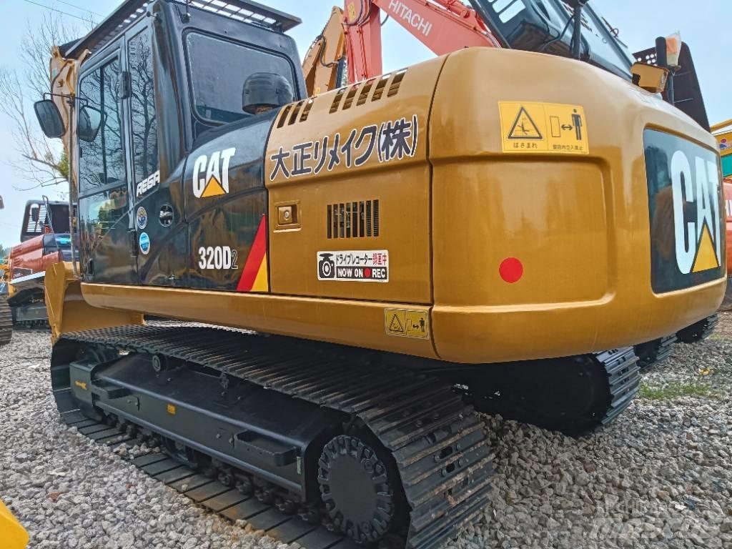 CAT 320D2 Средни екскаватори 7т - 12т