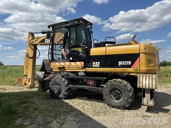 CAT M322D VAH Специални екскаватори