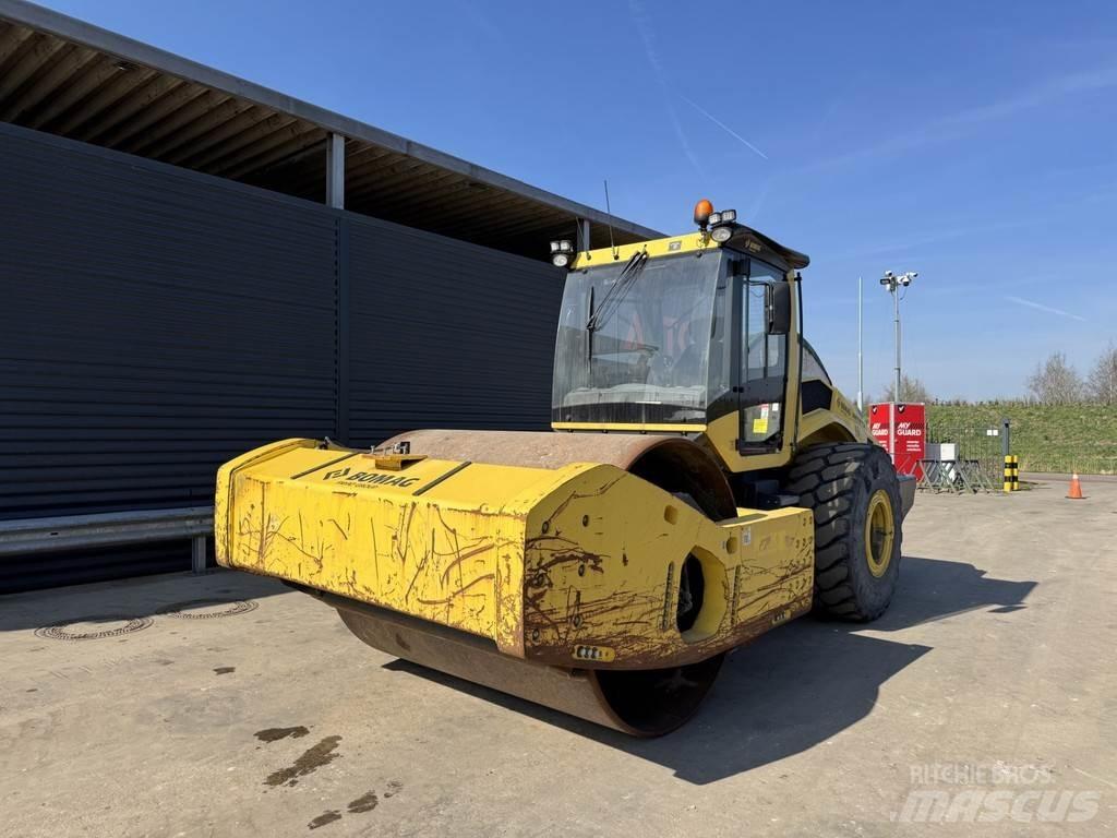Bomag BW 226 BVC-5 Еднобарабанни ролки
