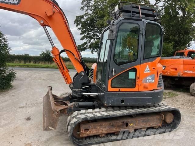 Doosan DX 85 R-3 Средни екскаватори 7т - 12т