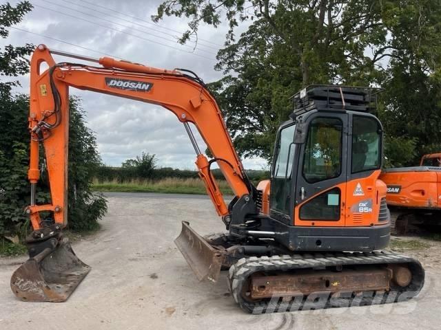 Doosan DX 85 R-3 Средни екскаватори 7т - 12т