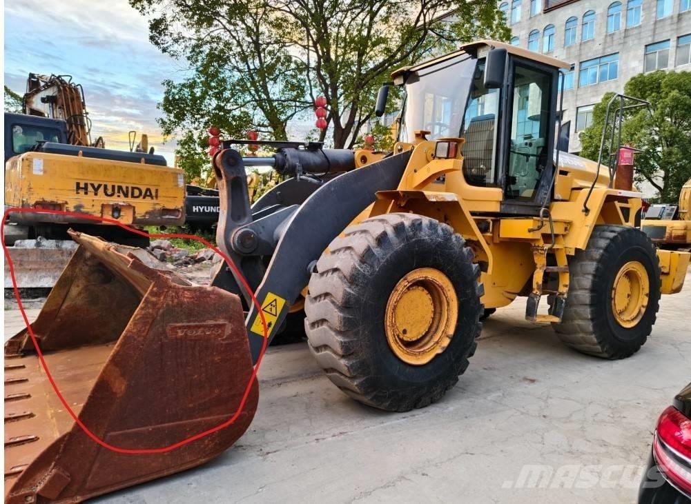Volvo L 120 Колесни товарачи