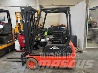 Linde E 14-02 Електрически вилични кари-повдигачи