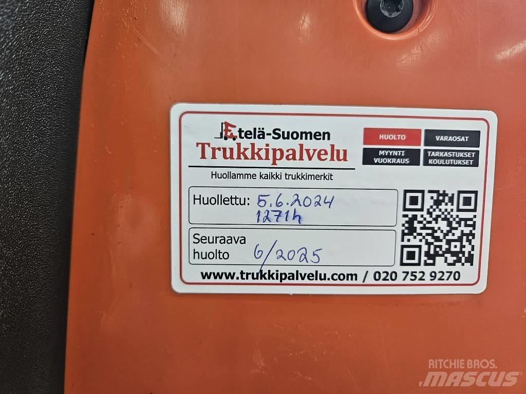 Toyota LWE 200 Транспалетни колички с платформи