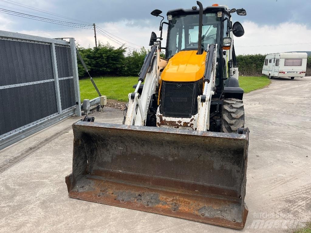 JCB 3CX Товарач със заден ексватор