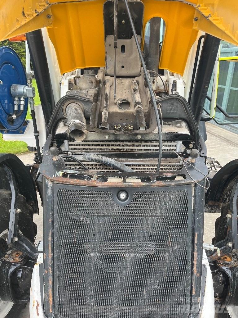 JCB 3CX Товарач със заден ексватор