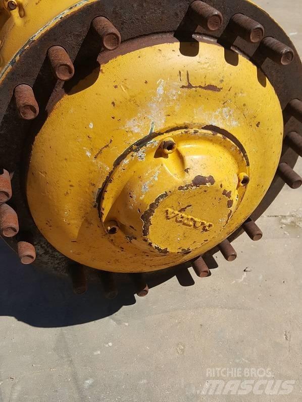 Volvo L120F G H Оси
