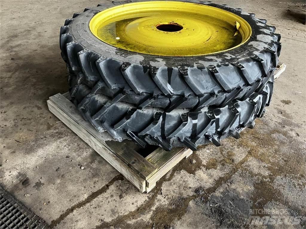 BKT 270/95R48 Колелета/Гуми