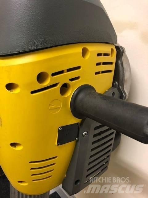 Wacker Neuson BH55rw Чукове/Раздробители
