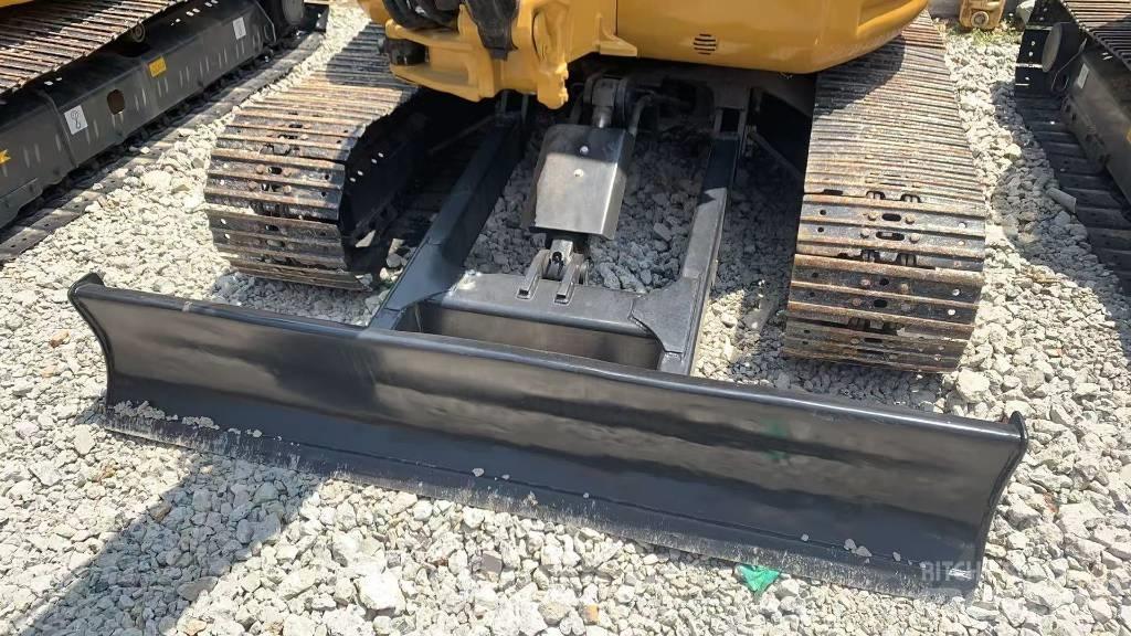CAT 304 CR Верижен екскаватор