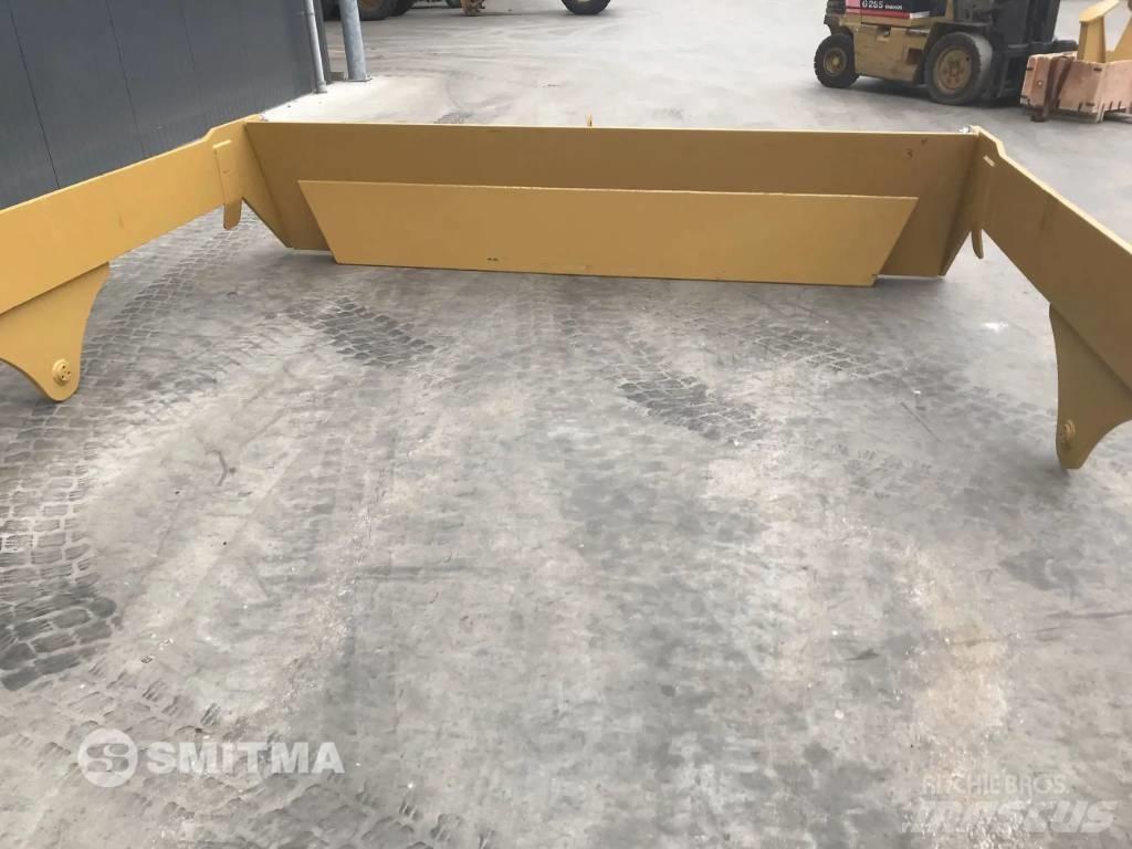 Volvo A40G Задни врати

