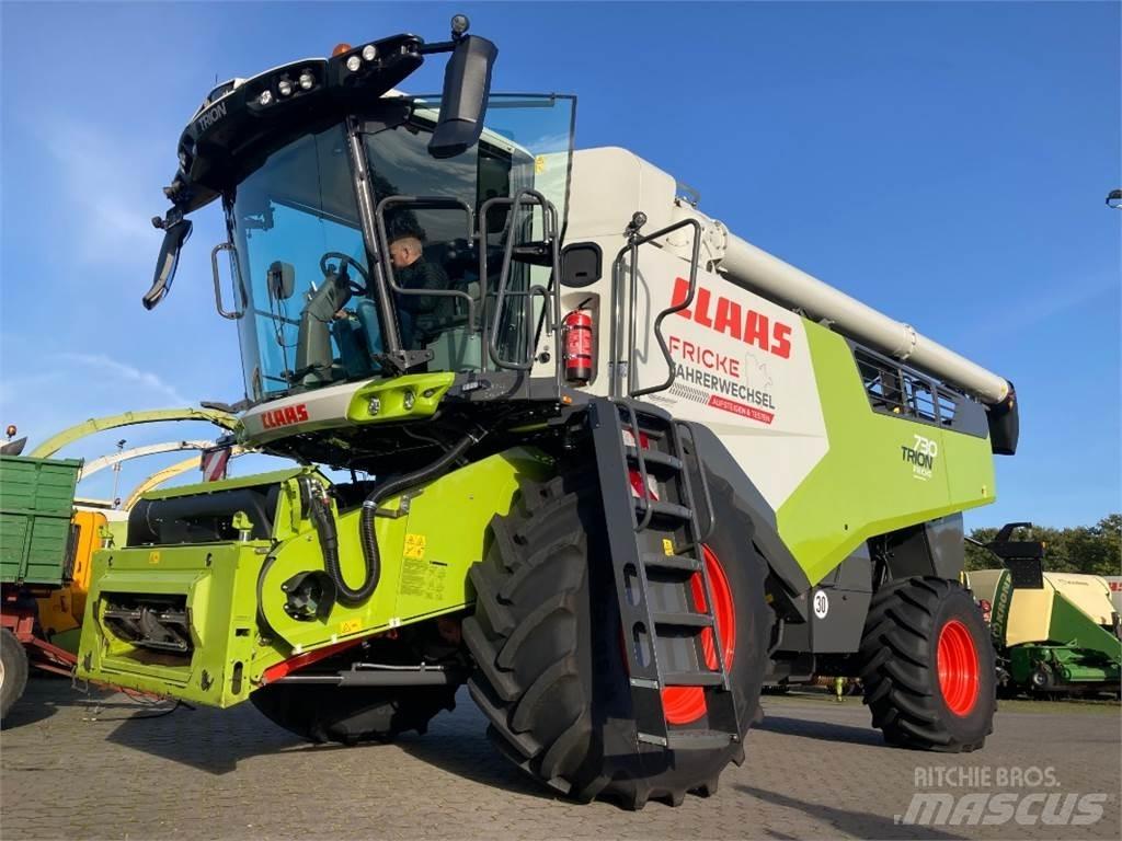CLAAS Trion 730 Комбайни