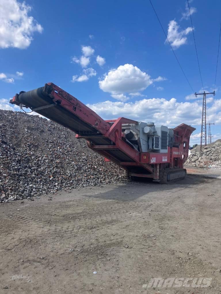 Sandvik QJ 340 Мобилни трошачки
