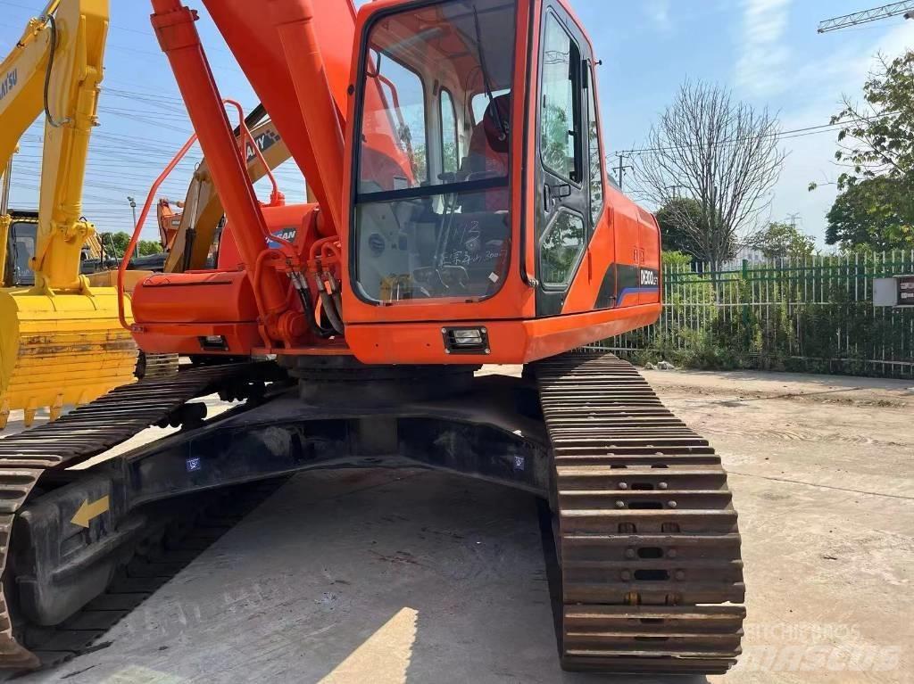Doosan 300-7 Верижен екскаватор
