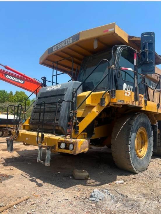 CAT 773 F Дъмпери/моторни превозни средства