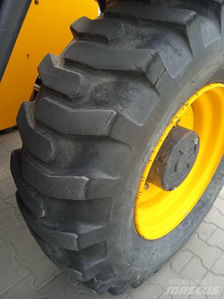 JCB 540-140 Телескопични товарачи