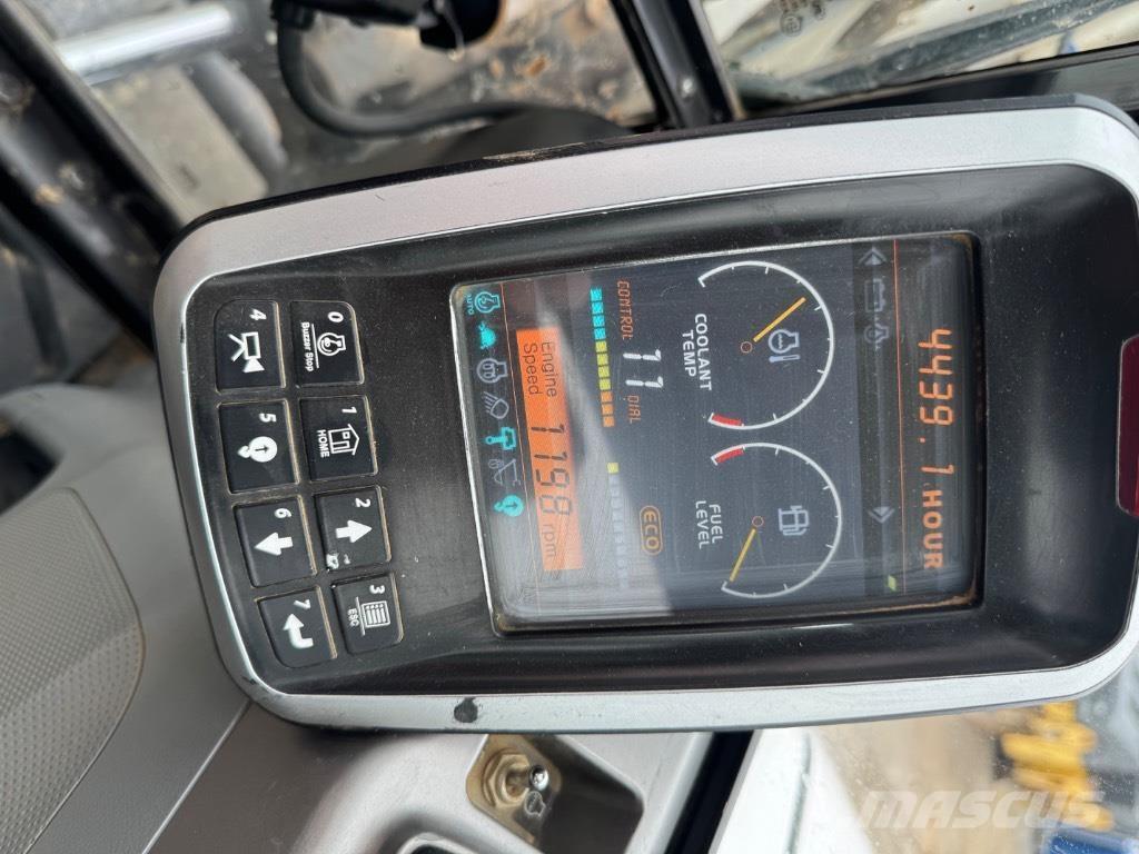 Bobcat E85 (14807) Средни екскаватори 7т - 12т