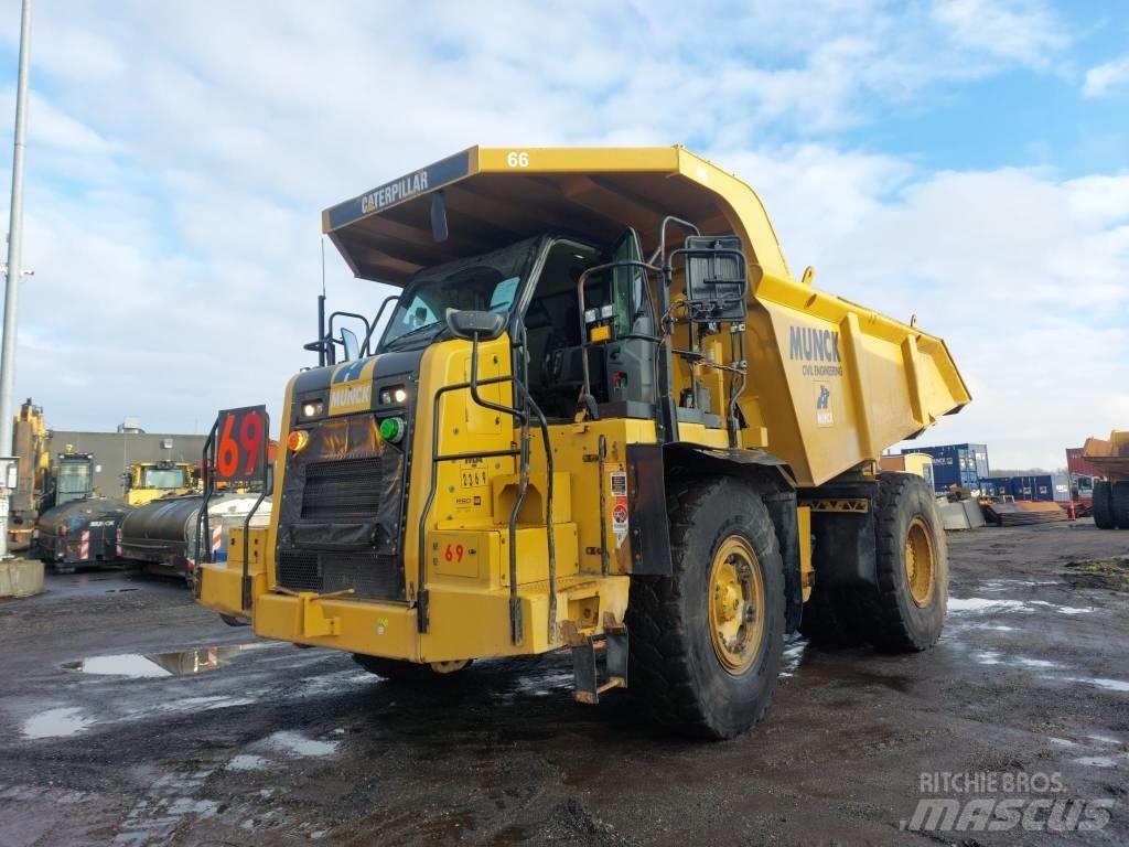 CAT 772G Странични самосвали