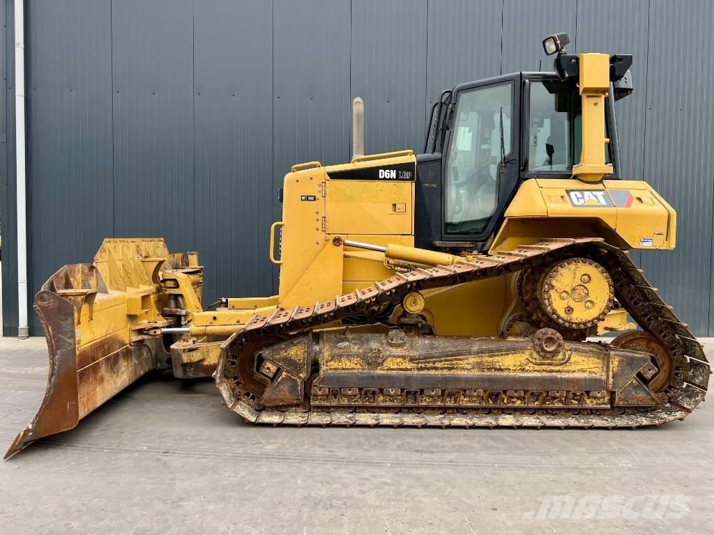 CAT D6N LGP Верижни булдозери
