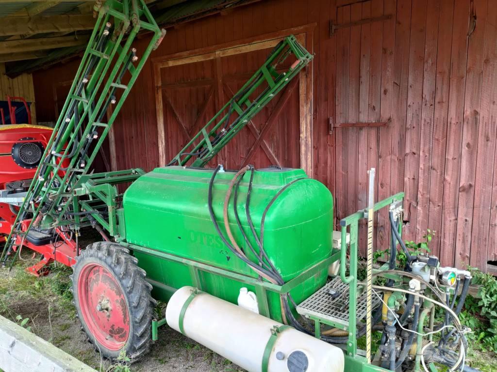 Moteska M2500 Прикачни пръскачки
