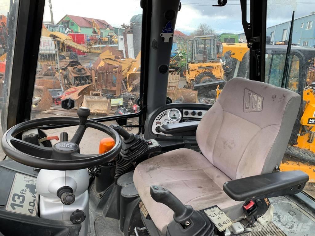 JCB 4 CX Товарач със заден ексватор