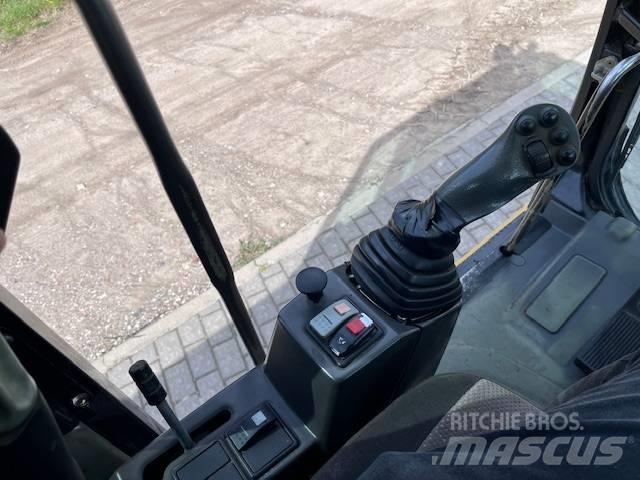 CAT M 315 D Колесни екскаватори