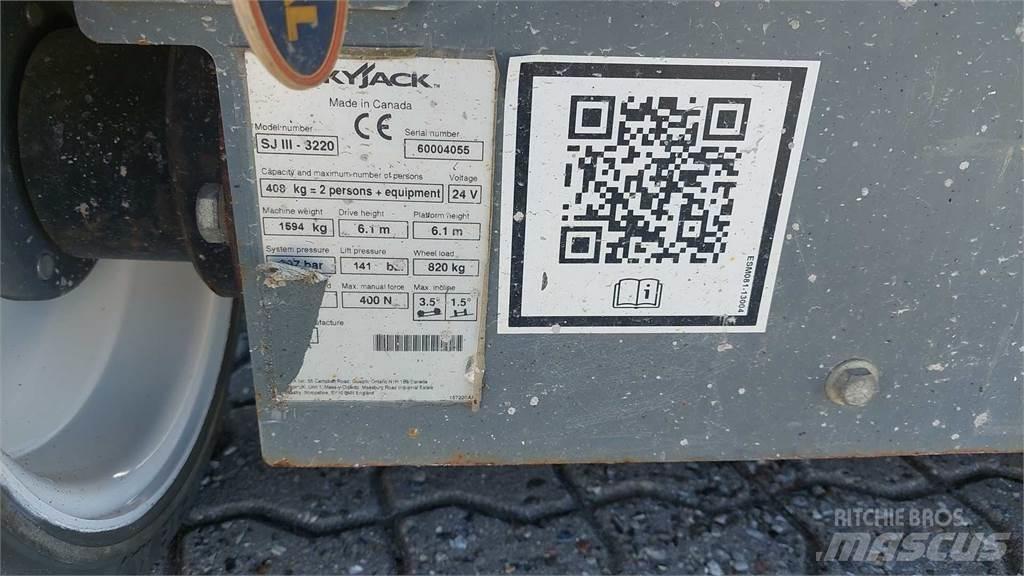 SkyJack SJIII3220 Ножични работни платформи