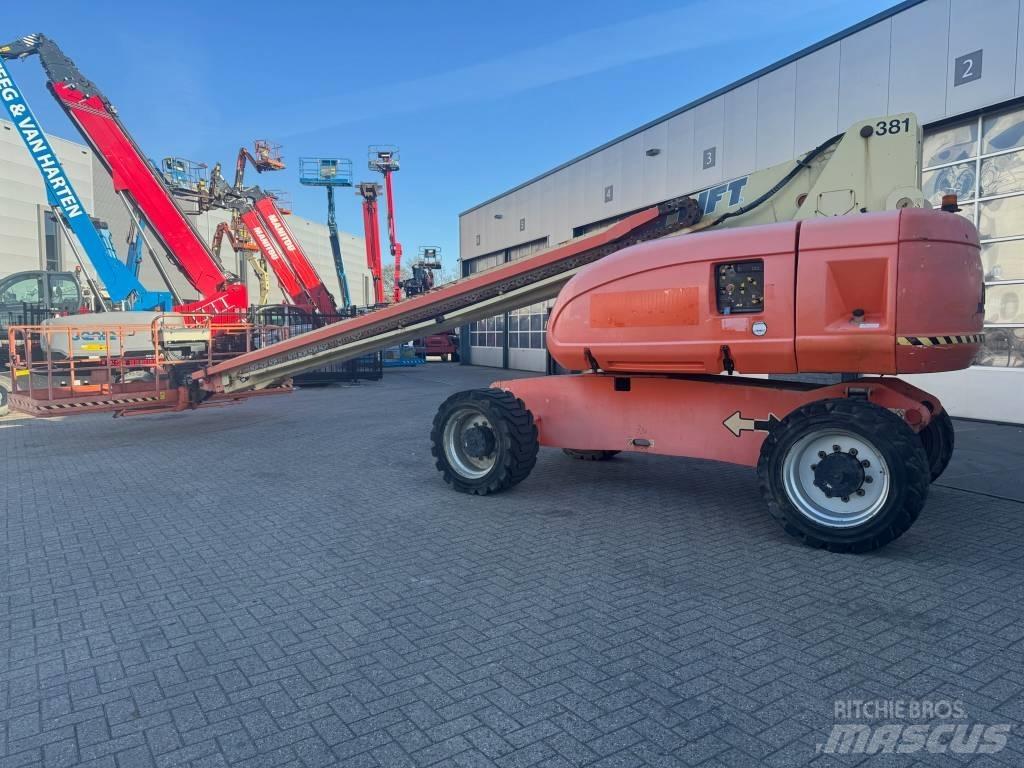JLG 680 S Телескопични повдигачи

