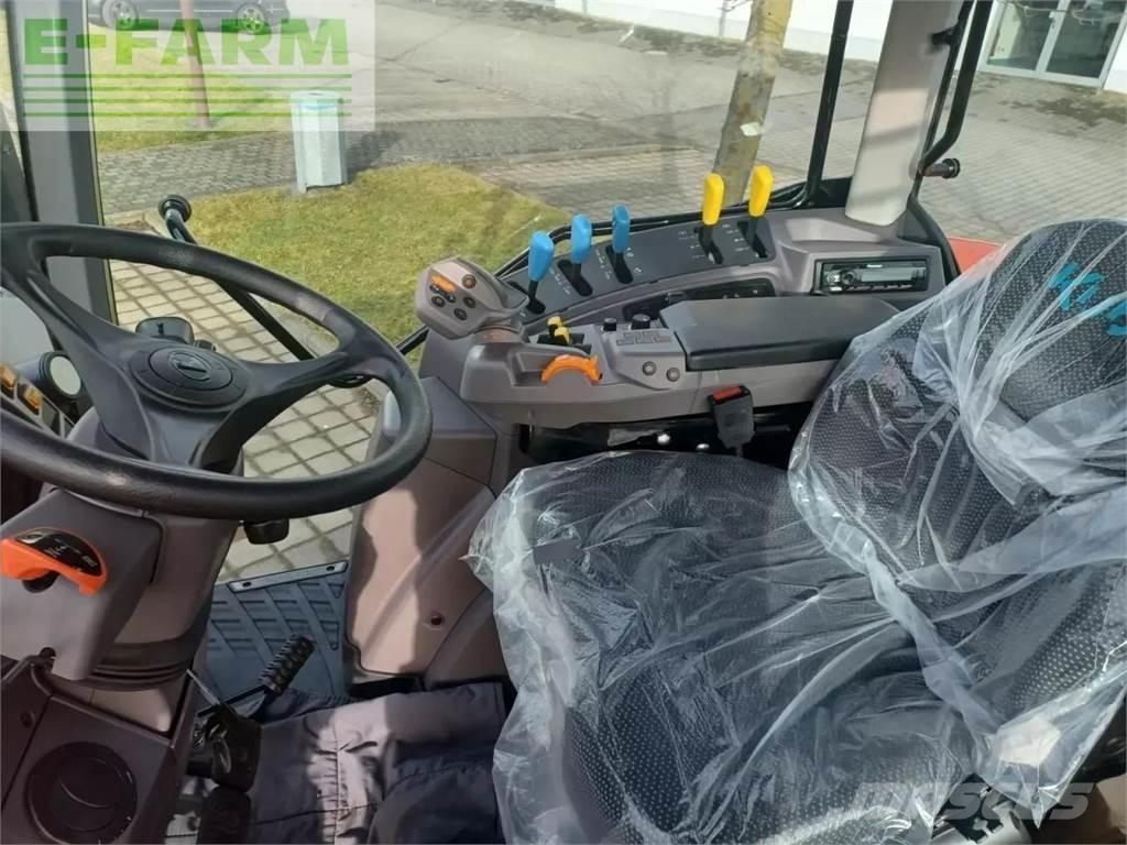 Kubota m6-122 Трактори