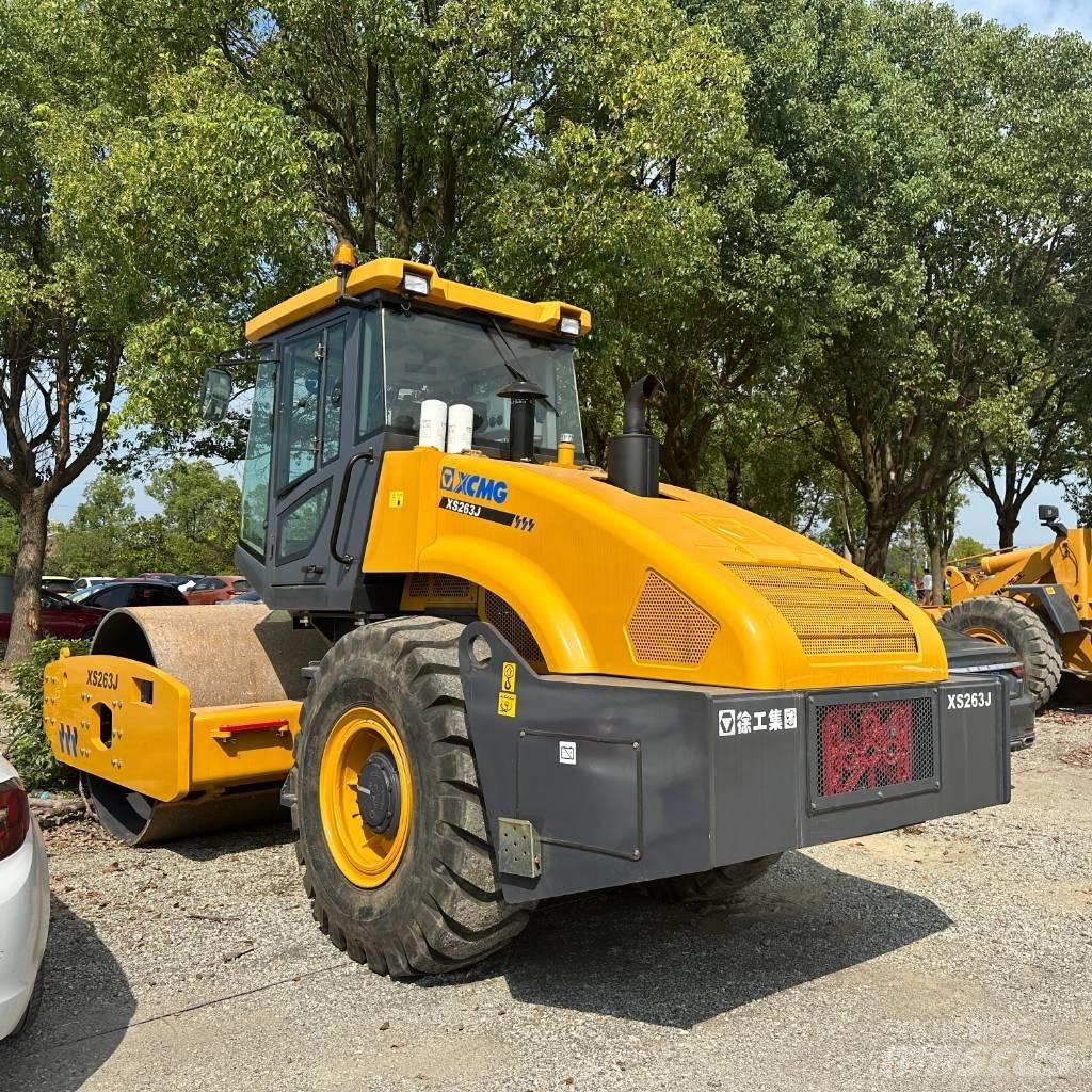 XCMG XS263J Еднобарабанни ролки

