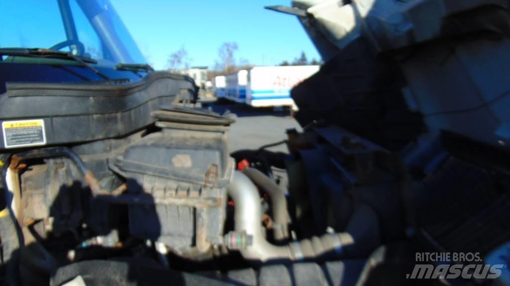 International 4300 Каросерии