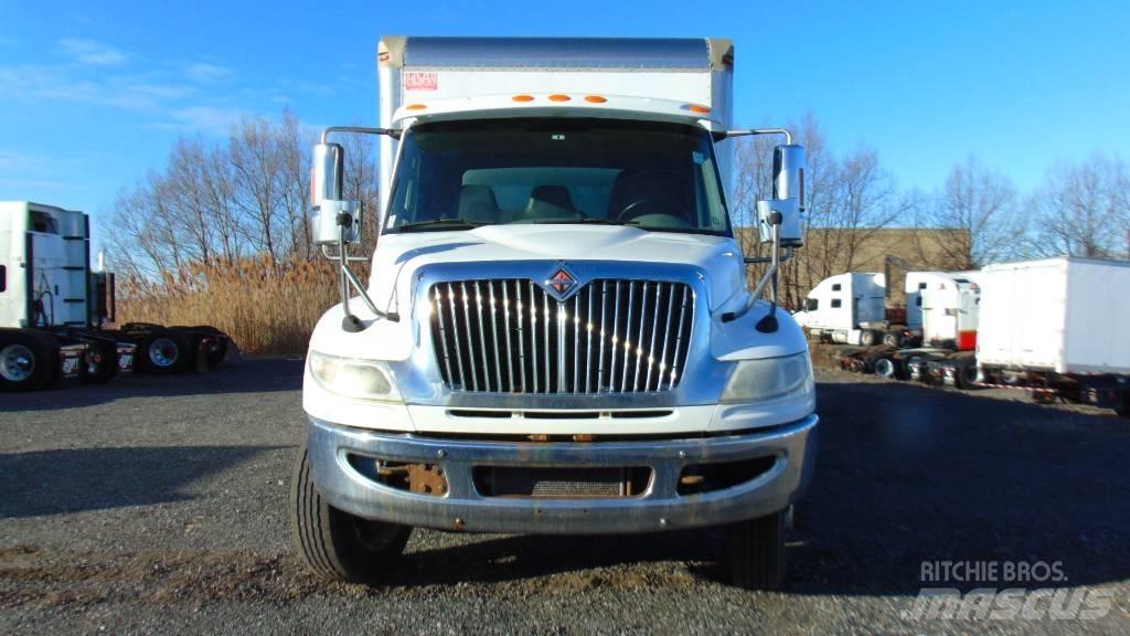 International 4300 Каросерии